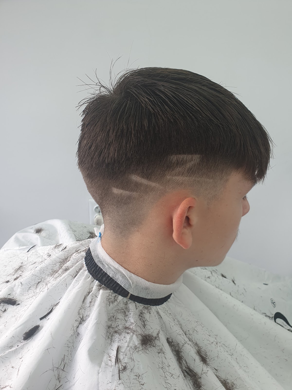 Frizărie și Coafor